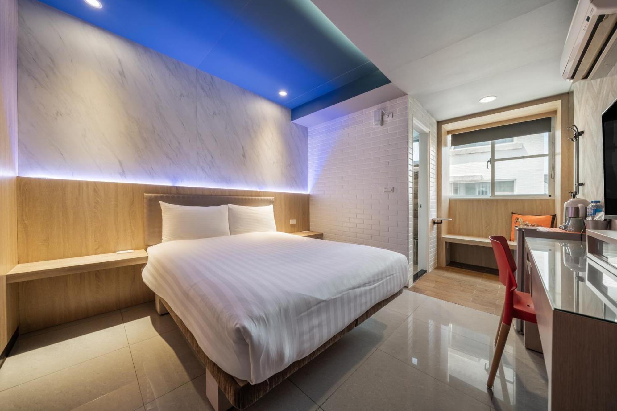 S&E Hotel Tainan Exterior photo
