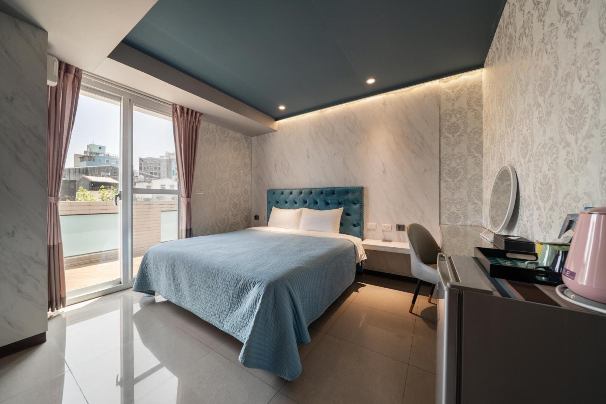 S&E Hotel Tainan Exterior photo