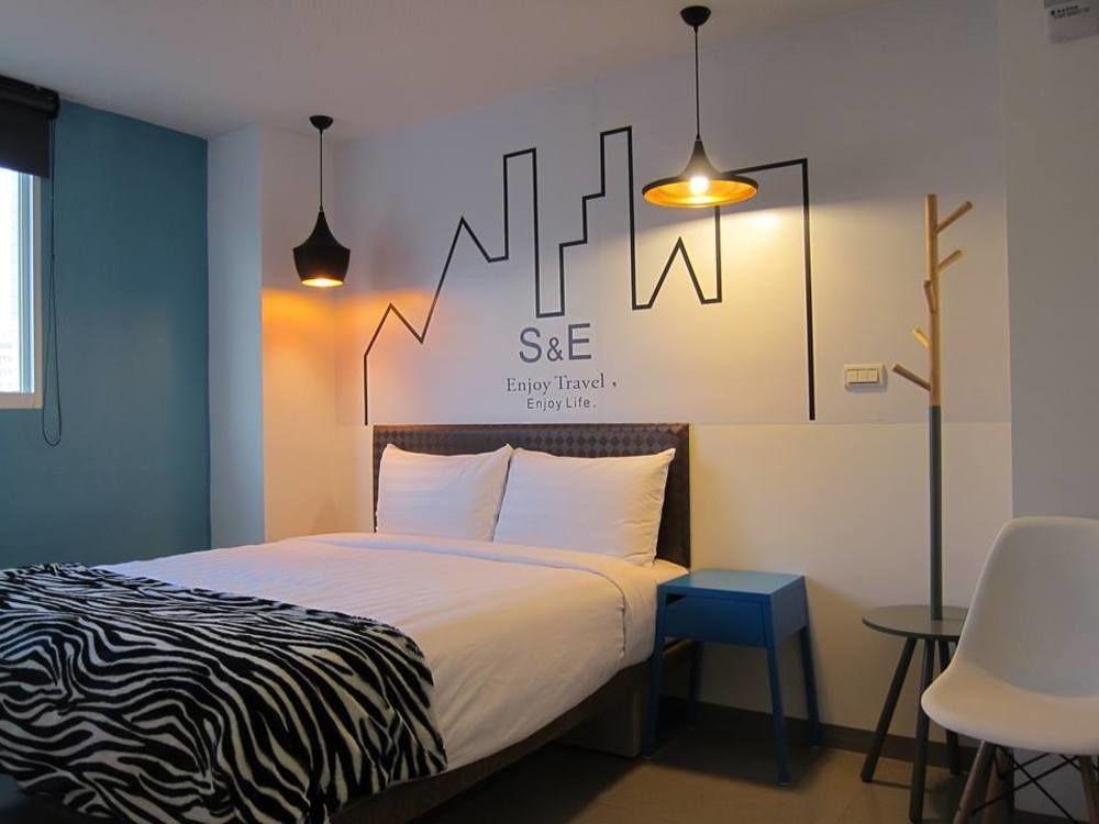 S&E Hotel Tainan Exterior photo