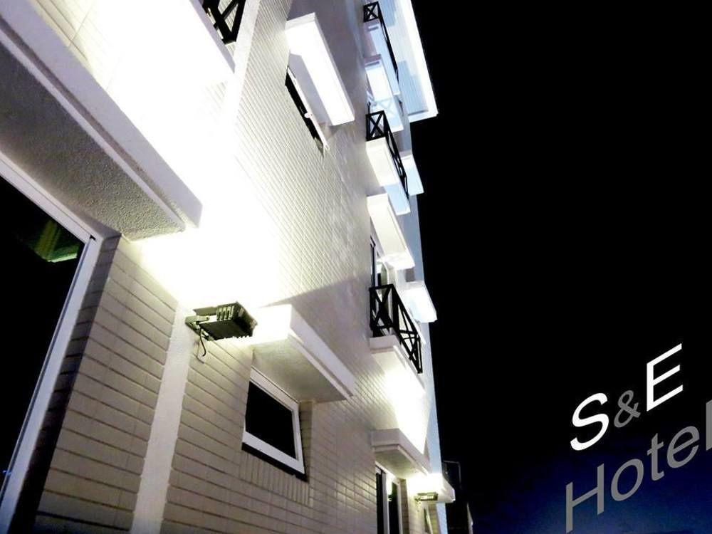 S&E Hotel Tainan Exterior photo